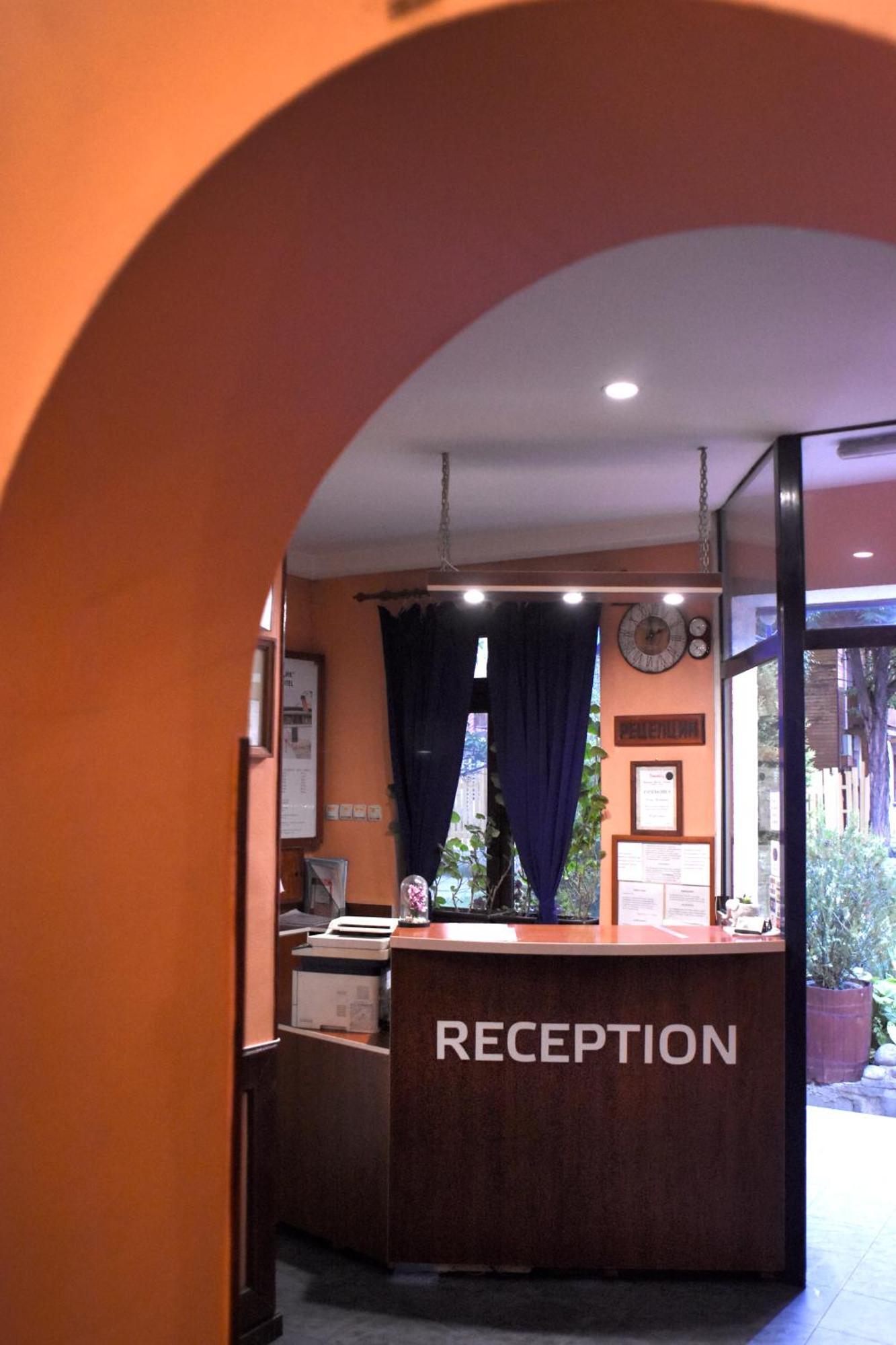 Medic Hotel Sofia Exterior foto